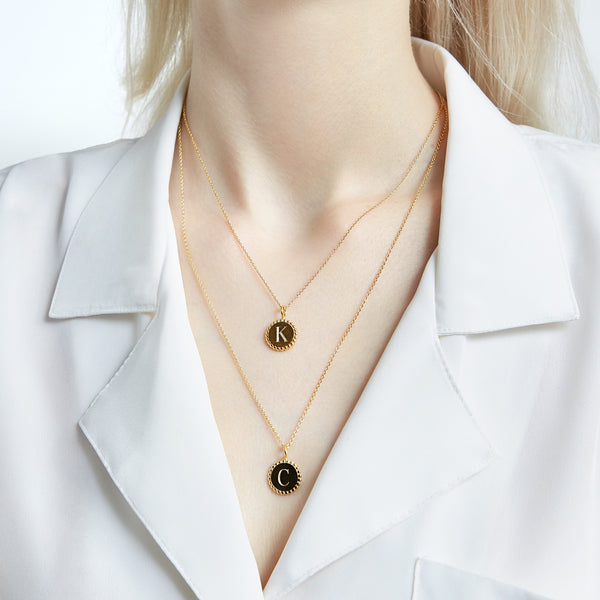 SARAH CHLOE PERSONALIZED MADI INITIAL PENDANT - Main Image