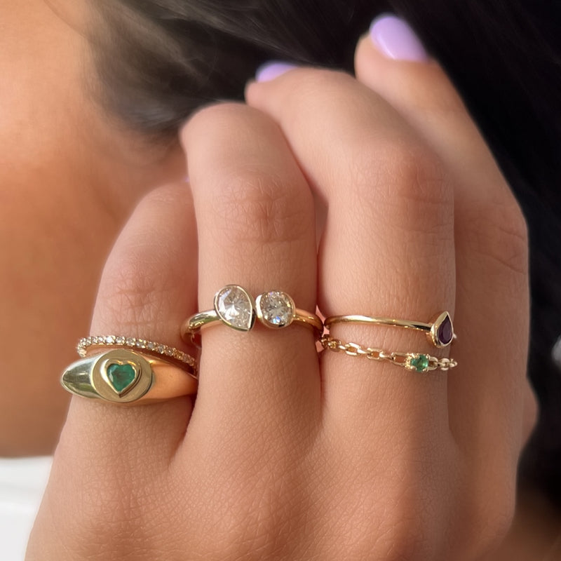 LANA MINI RAISED EMERALD PINKY SIGNET RING