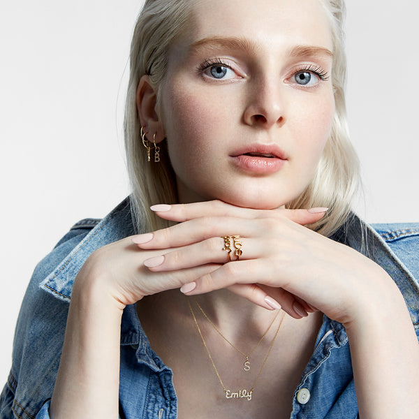 RIAVA DIAMOND DAINTY SCRIPT NAME NECKLACE